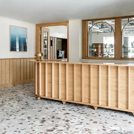 Niche Living - Dun Laoghaire * Дублин