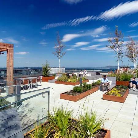 Niche Living - Dun Laoghaire דירה