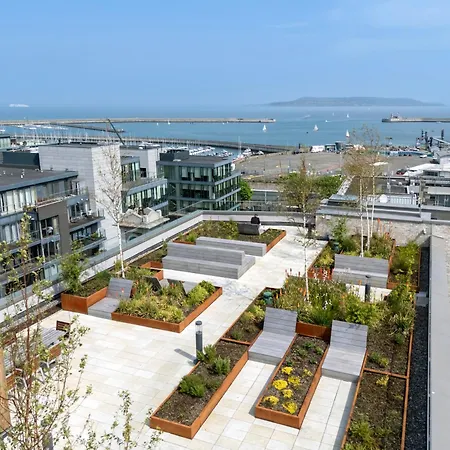 Niche Living - Dun Laoghaire 아파트 *